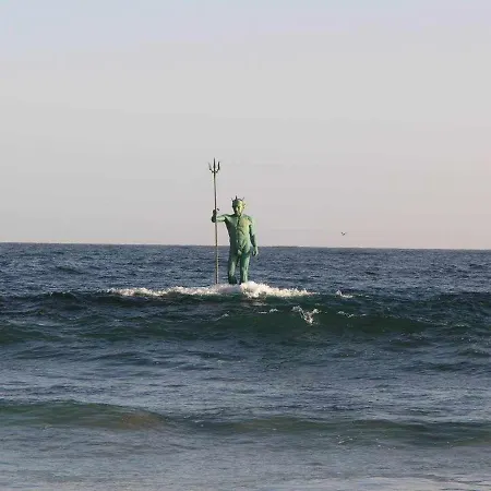 Primera Línea Con Preciosas Vistas Al Mar *